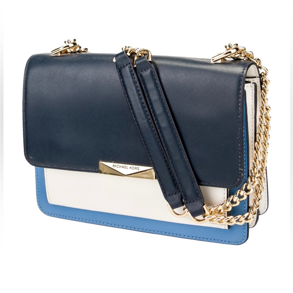 •   Michael Michael Kors Shoulder Bag